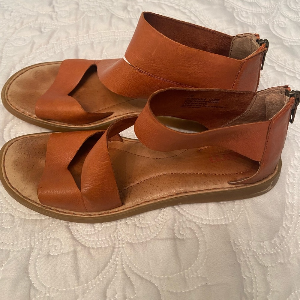 Born Irie Sandals - Picture 2 of 4